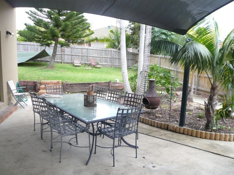 19 Jack Nicklaus Way, Parkwood QLD 4214