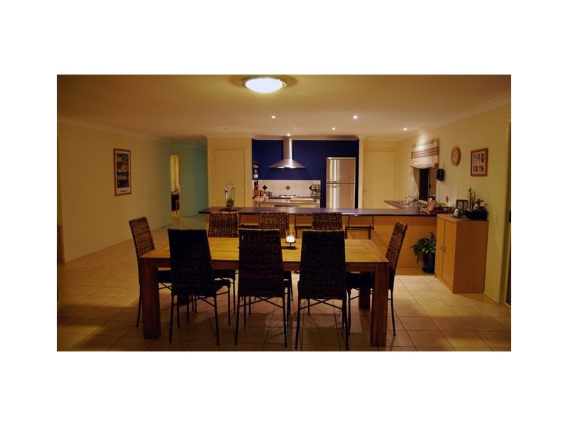 10 Valmadre Crt, Petrie QLD 4502