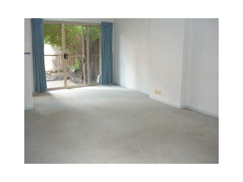 2/5 Scanlan Street, East Brisbane QLD 4169