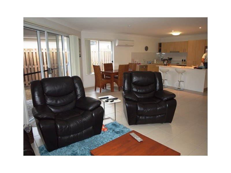 11 Lenton Street, Coomera QLD 4209