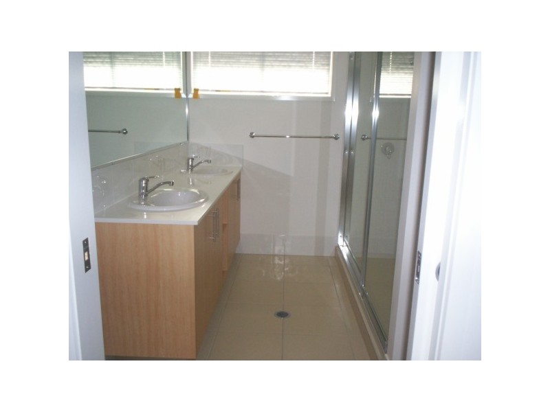 11 Lenton Street, Coomera QLD 4209