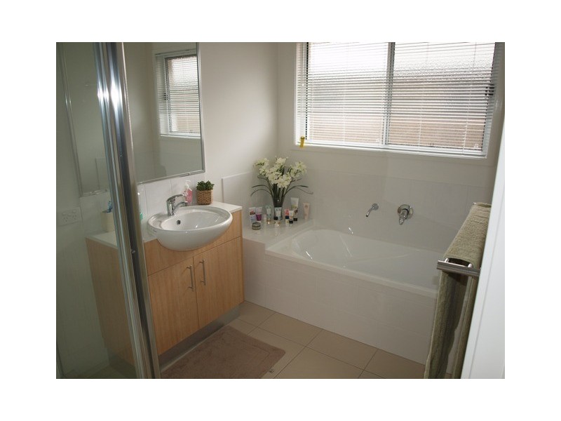 11 Lenton Street, Coomera QLD 4209