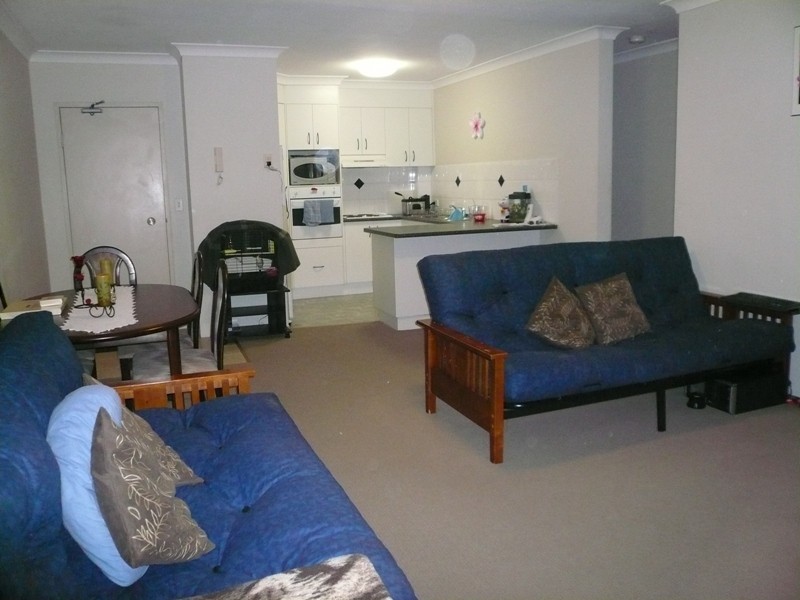 11/28 Sykes Crt, Southport QLD 4215