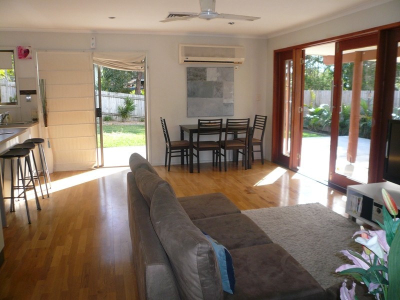 6 Wilga Grove, Ashmore QLD 4214