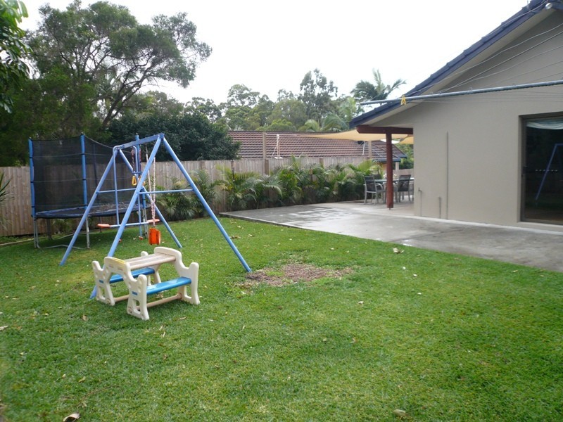 6 Wilga Grove, Ashmore QLD 4214