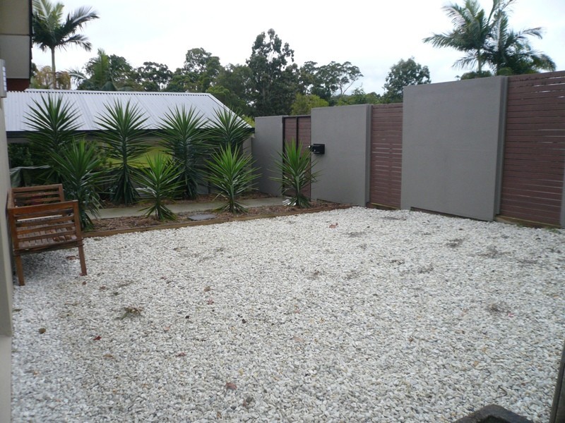 6 Wilga Grove, Ashmore QLD 4214