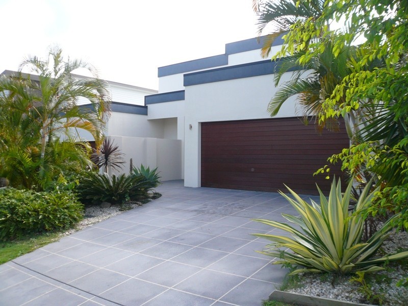 1/131 Falconer St, Southport QLD 4215