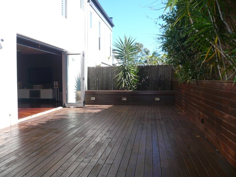1/131 Falconer St, Southport QLD 4215