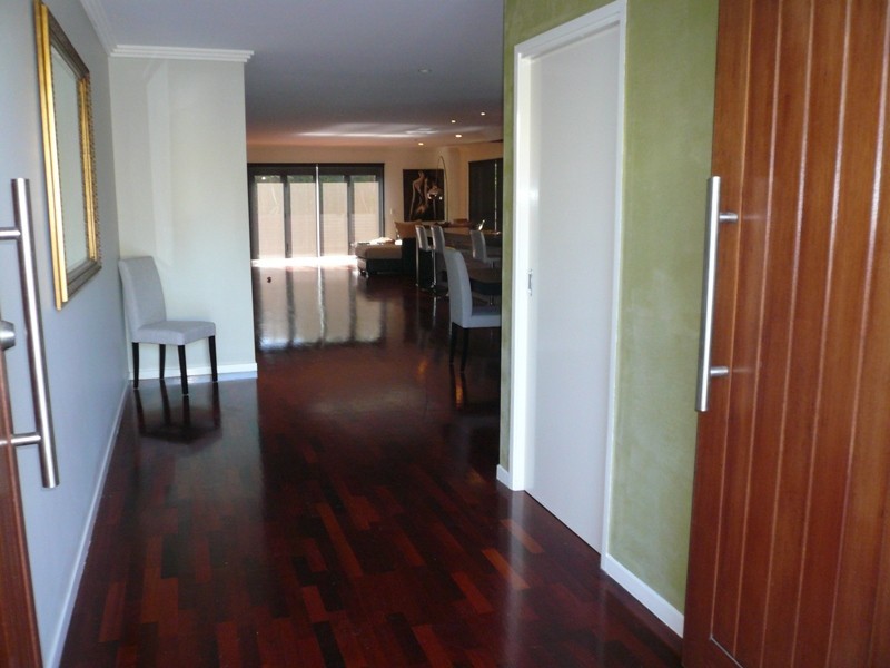 1/131 Falconer St, Southport QLD 4215