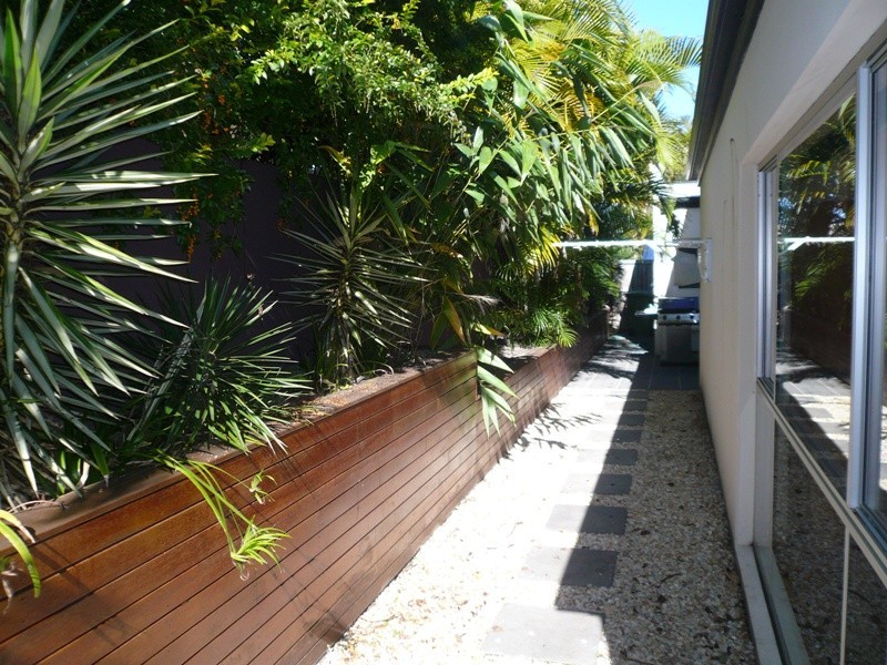1/131 Falconer St, Southport QLD 4215