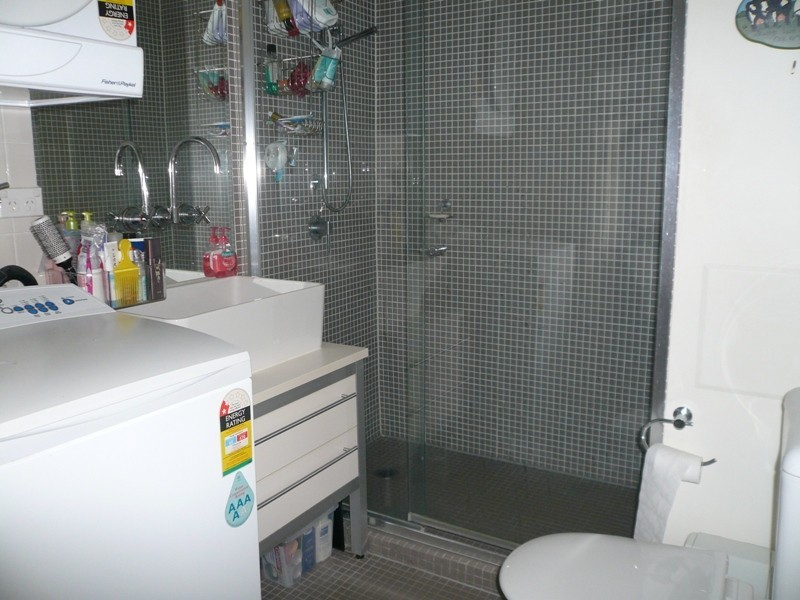 10/5  Carey Lane, Southport QLD 4215