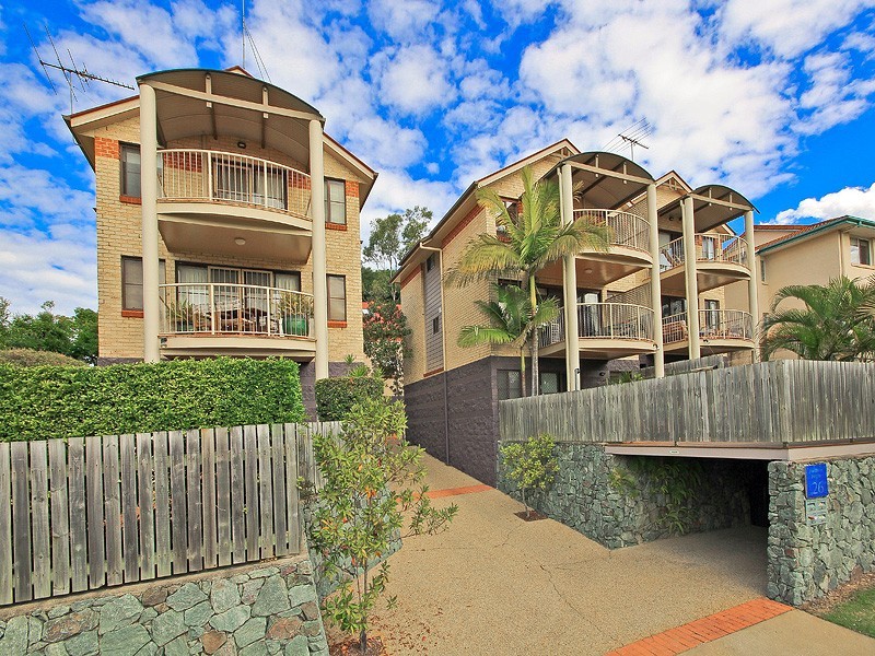 6/26 Miles Street, Hawthorne QLD 4171