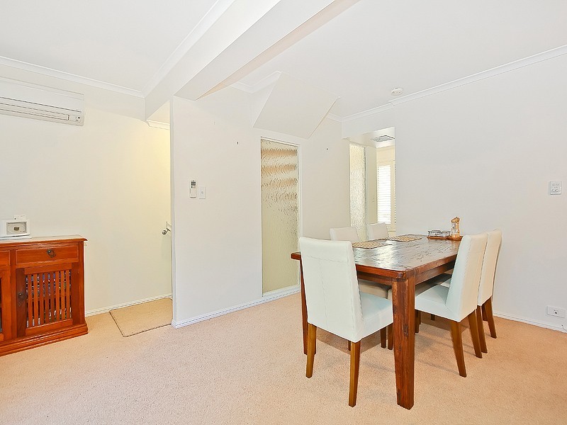 6/26 Miles Street, Hawthorne QLD 4171