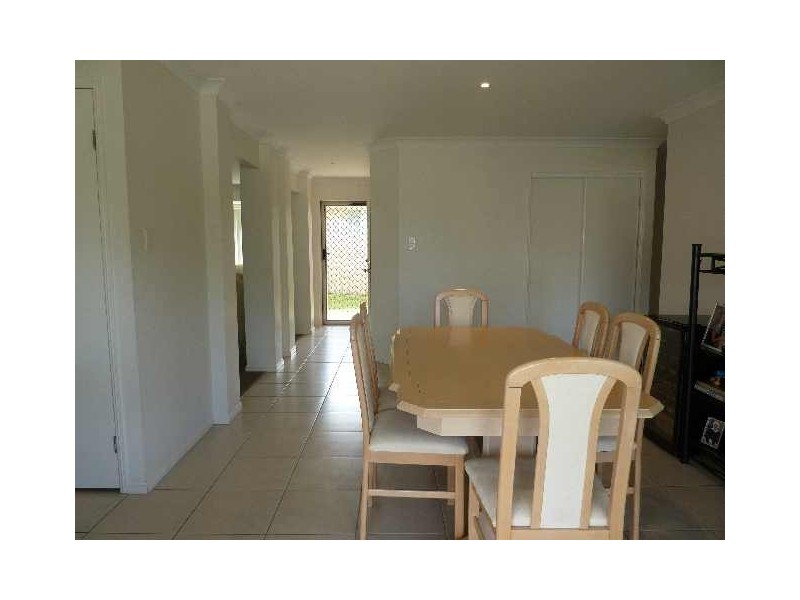 9 Clearview Court, Eagleby QLD 4207