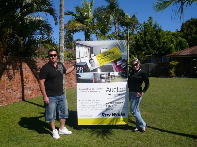 9 Daru Ave, Runaway Bay QLD 4216