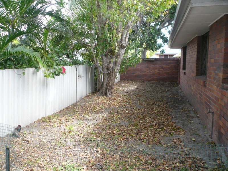 9 Daru Ave, Runaway Bay QLD 4216