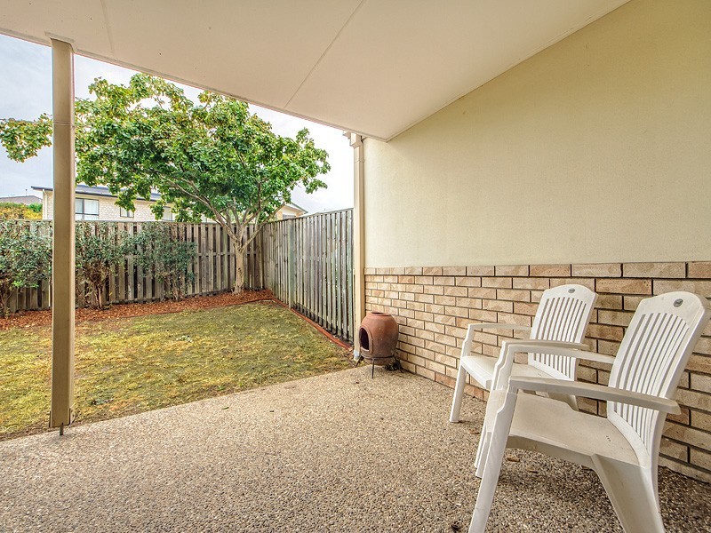 2/2 Pilar Court, Molendinar QLD 4214