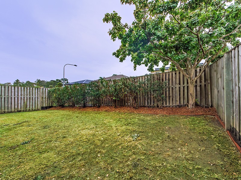 2/2 Pilar Court, Molendinar QLD 4214