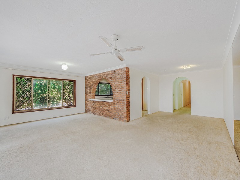 1/268 Marine Parade, Labrador QLD 4215