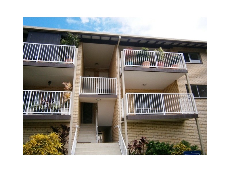 1/32 Woodhill Avenue (1/29 Beet), Coorparoo QLD 4151