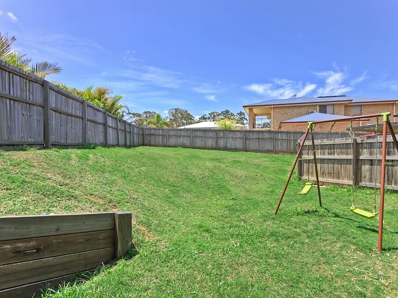 1-2/6 Crestwood Court, Kurwongbah QLD 4503