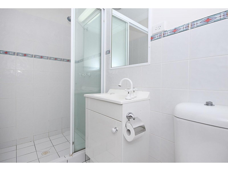 11/20 Underhill Avenue, Indooroopilly QLD 4068