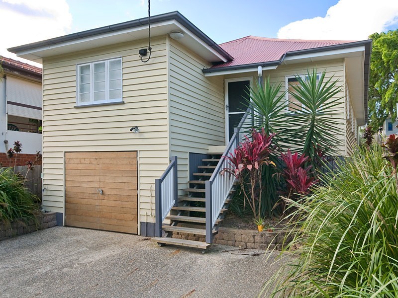 13 Vale Street, Wavell Heights QLD 4012