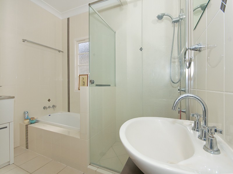 13 Vale Street, Wavell Heights QLD 4012