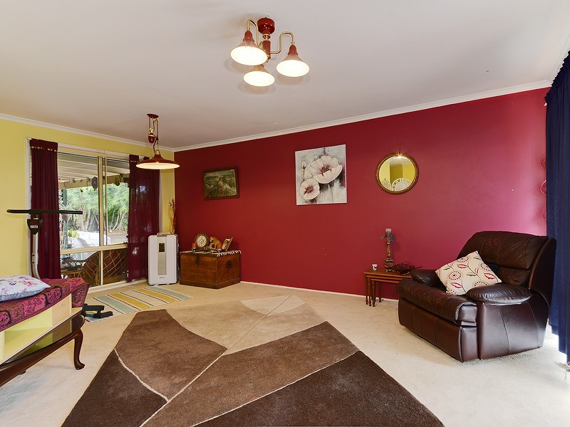17 Plimsoll Court, Caboolture South QLD 4510