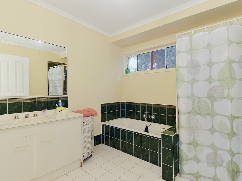 17 Plimsoll Court, Caboolture South QLD 4510