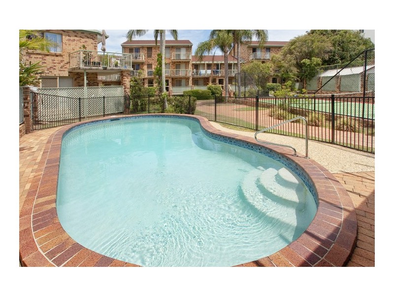 18/45 Marine Parade, Redcliffe QLD 4020