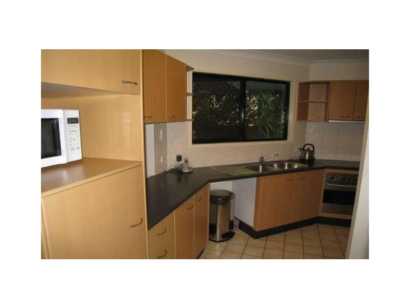 2/10 Lambton Street, Annerley QLD 4103