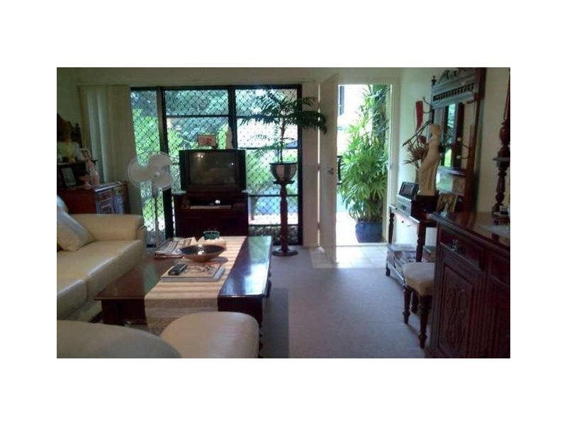 2/10 Lambton Street, Annerley QLD 4103