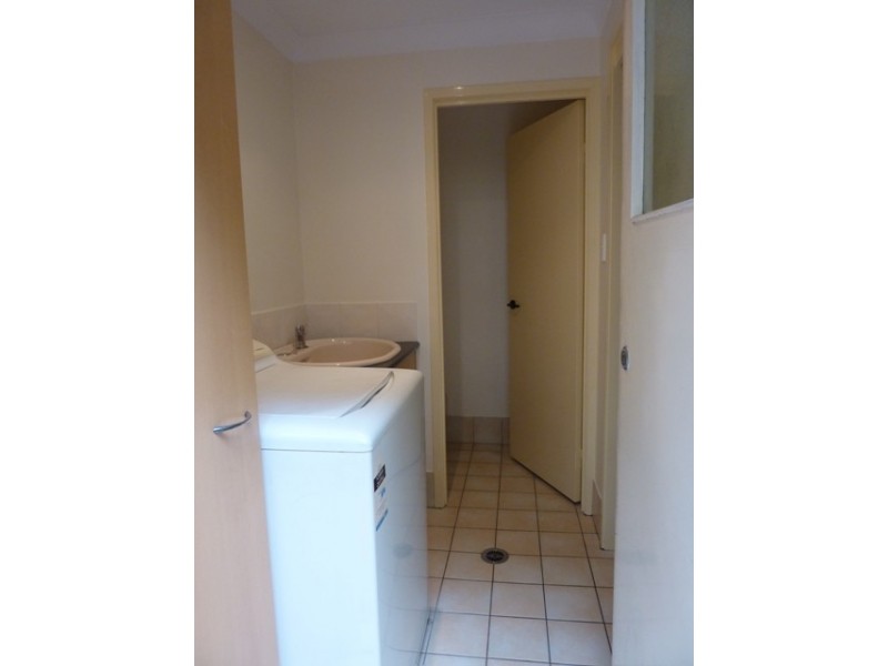 2/10 Lambton Street, Annerley QLD 4103