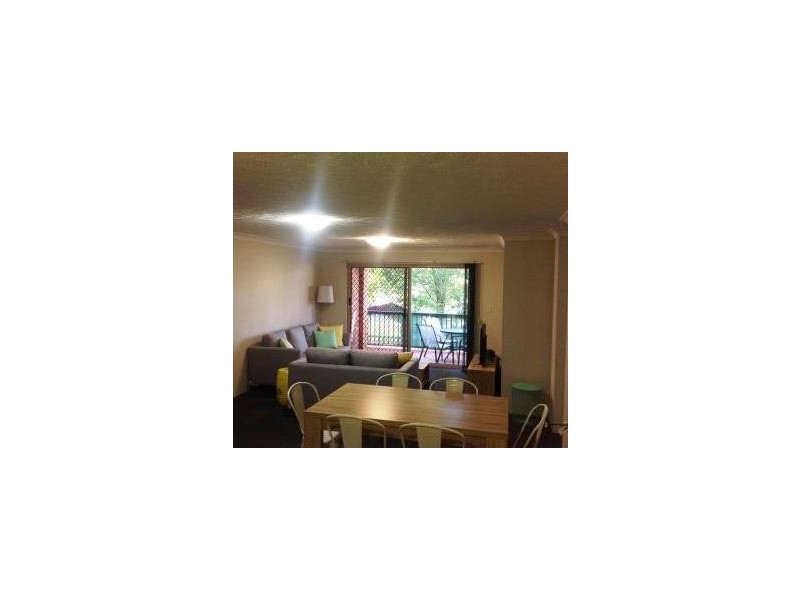 2/28 Sykes Court, Southport QLD 4215