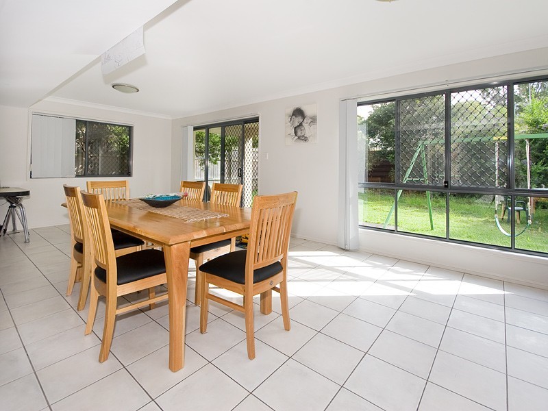 23 Sunset Place, Mcdowall QLD 4053