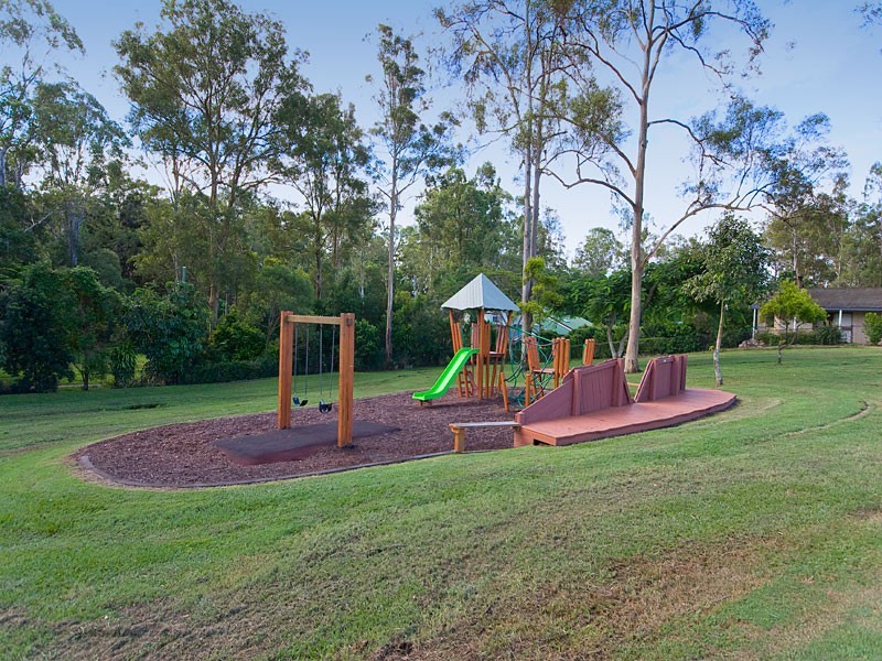 23 Sunset Place, Mcdowall QLD 4053