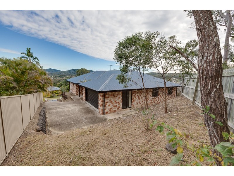 26 Lenna Court, Mount Warren Park QLD 4207