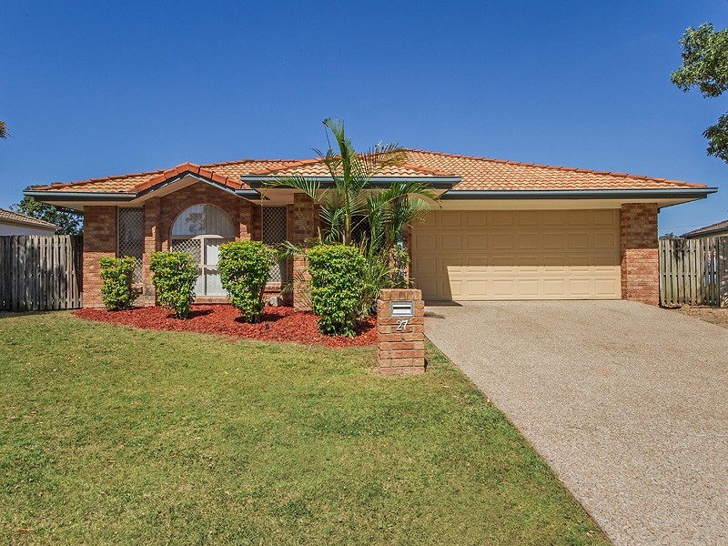 27 Barrs Avenue, Oxenford QLD 4210
