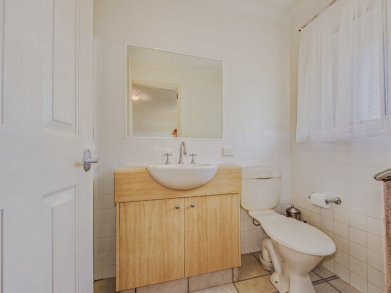 27 Barrs Avenue, Oxenford QLD 4210