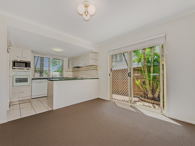 3/180 Queen Street, Southport QLD 4215