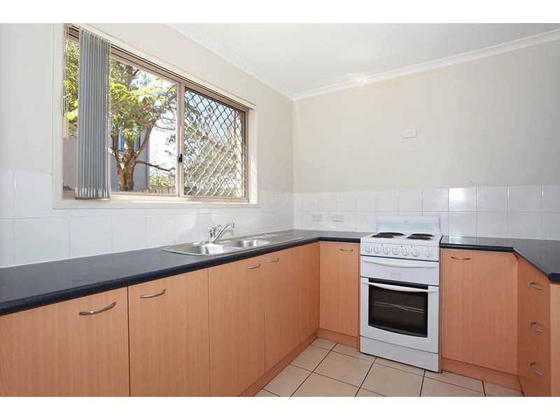 3/2 Tingi Avenue, Tanah Merah QLD 4128