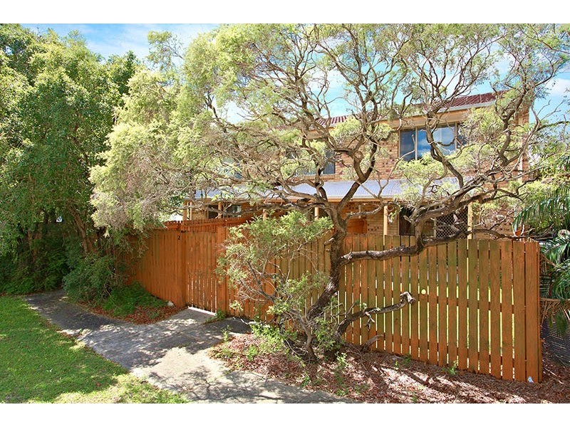 3/2 Tingi Avenue, Tanah Merah QLD 4128