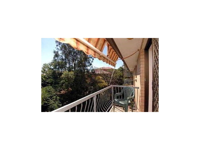 4/42 Macaulay Street, Coorparoo QLD 4151