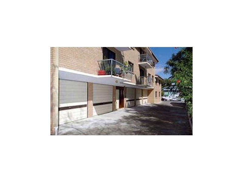 4/42 Macaulay Street, Coorparoo QLD 4151