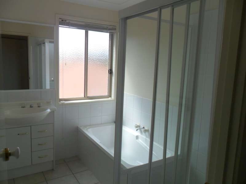 41 Marble Arch Place, Arundel QLD 4214