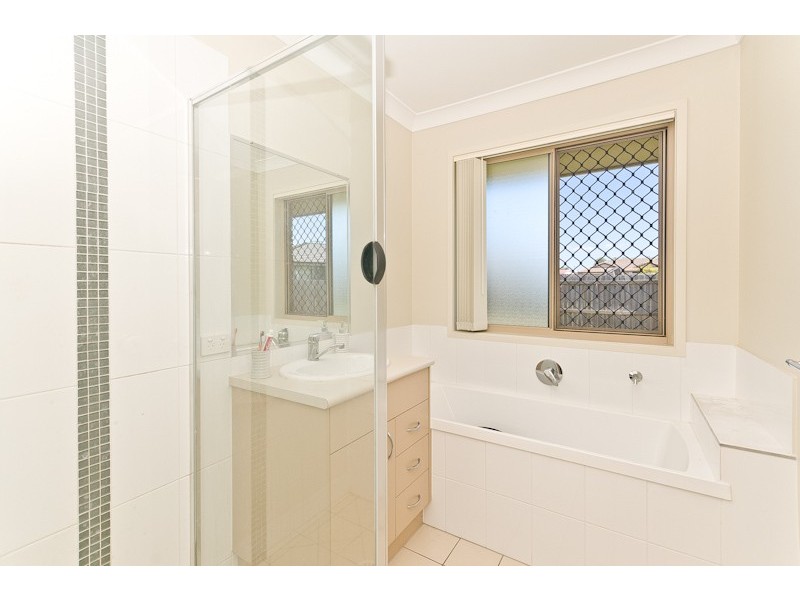 5 Shields Court, Morayfield QLD 4506
