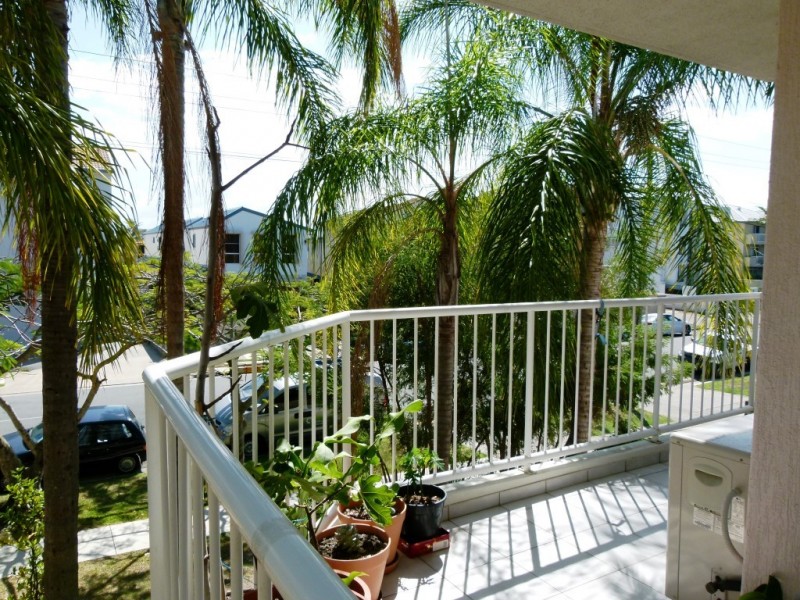5/496 Marine Parade, Biggera Waters QLD 4216