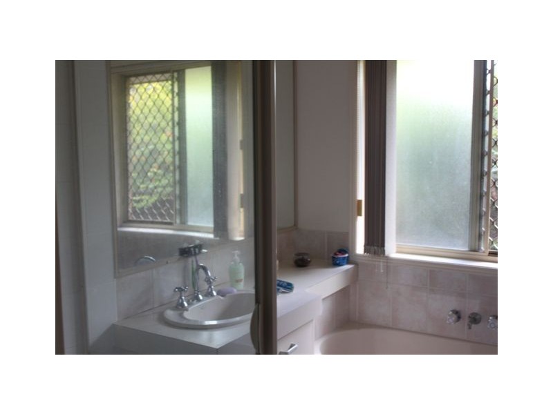 53 Ballybunion Drive, Parkwood QLD 4214