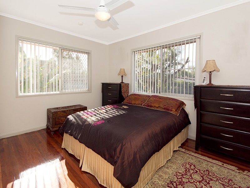 6 Satinay Street, Keperra QLD 4054